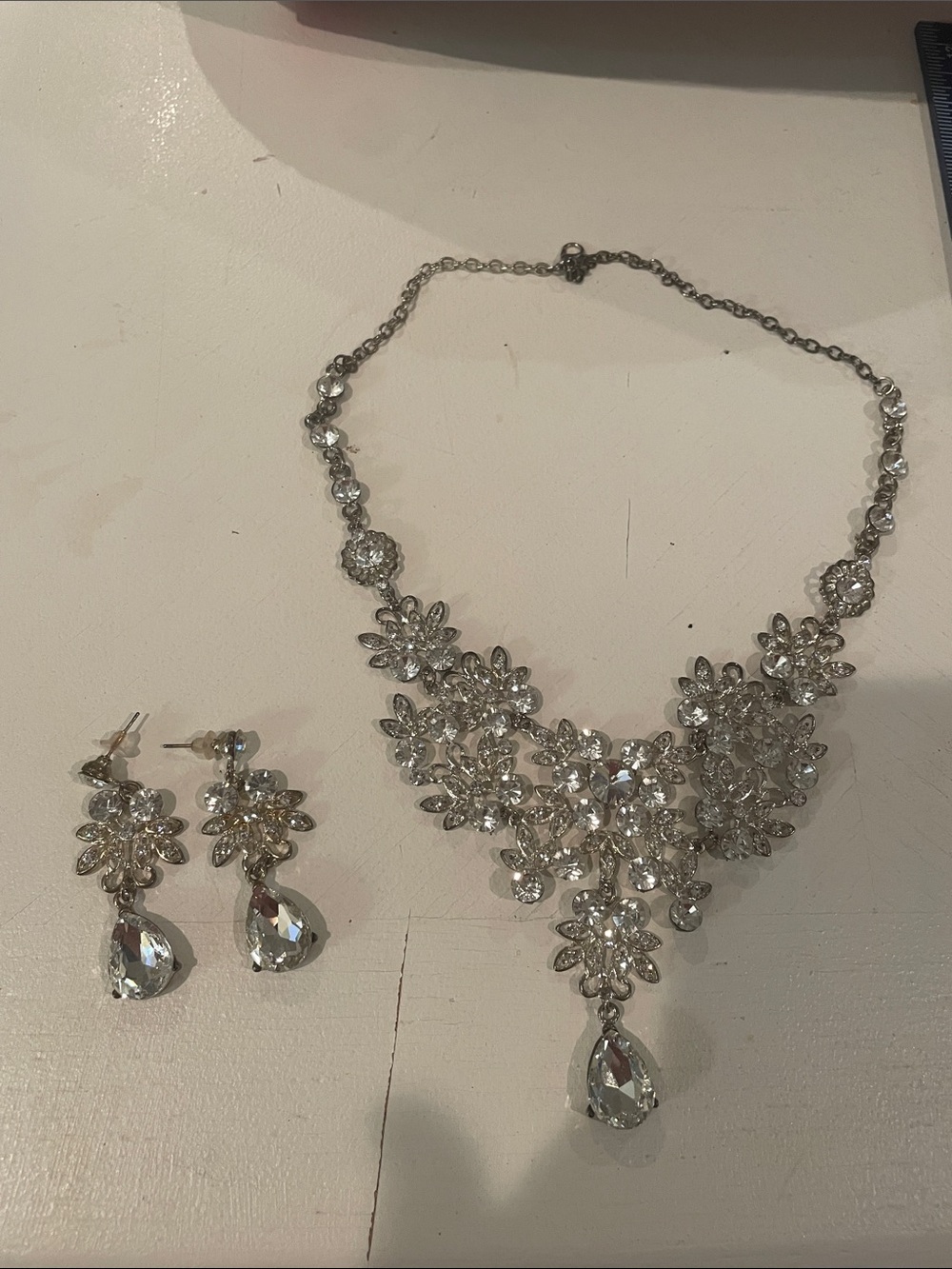 Crystal Floral Statement Necklace and Earrings Set - Silver